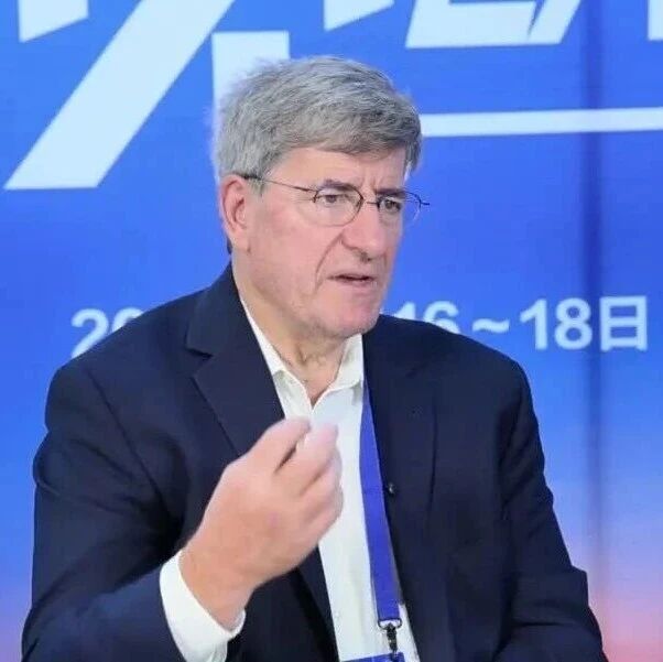 5 coolest waterproof mobile devices