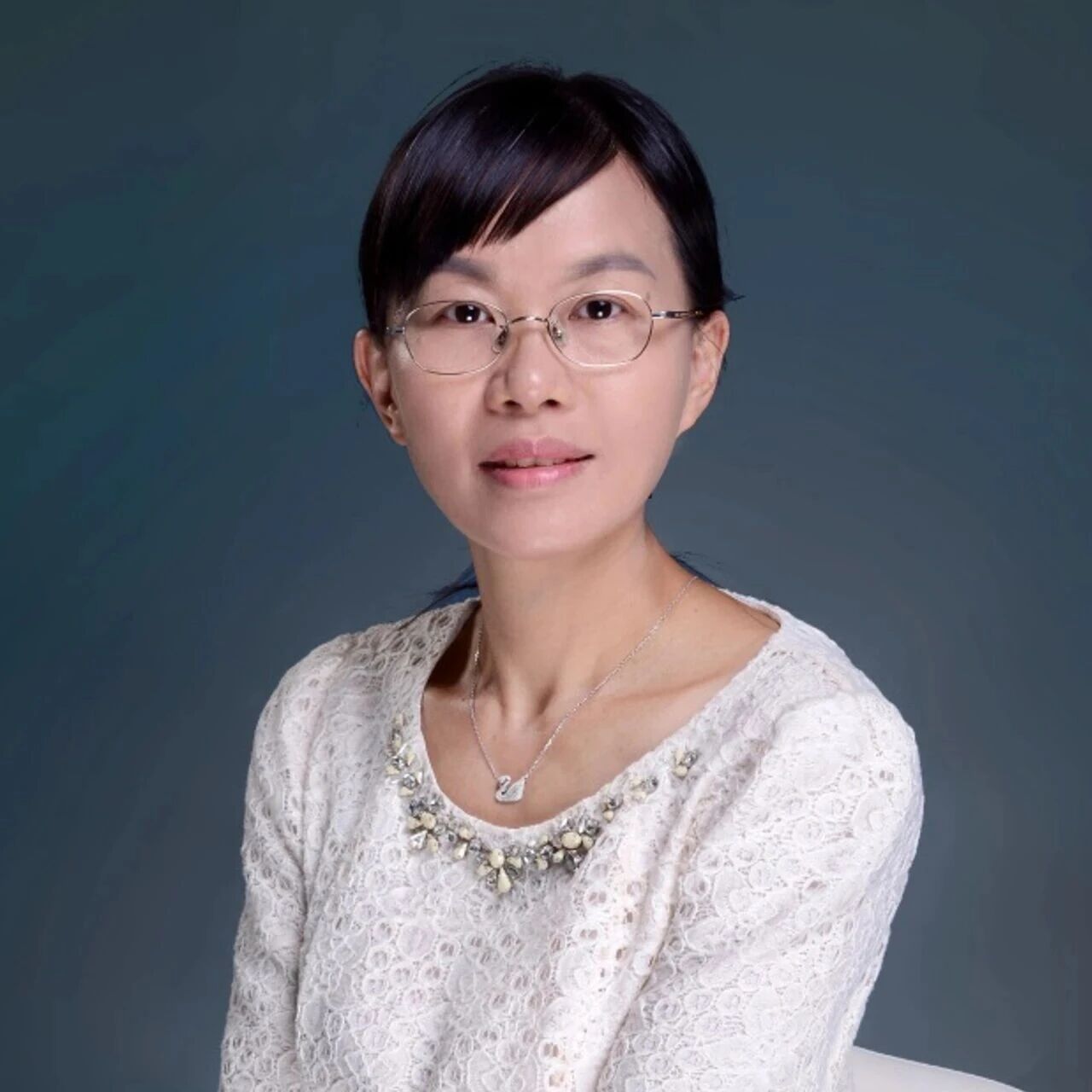 秉持以心肾结局为中心的治疗策略：一例蛋白尿明显好转但肾功能持续下降DKD患者的诊疗启示